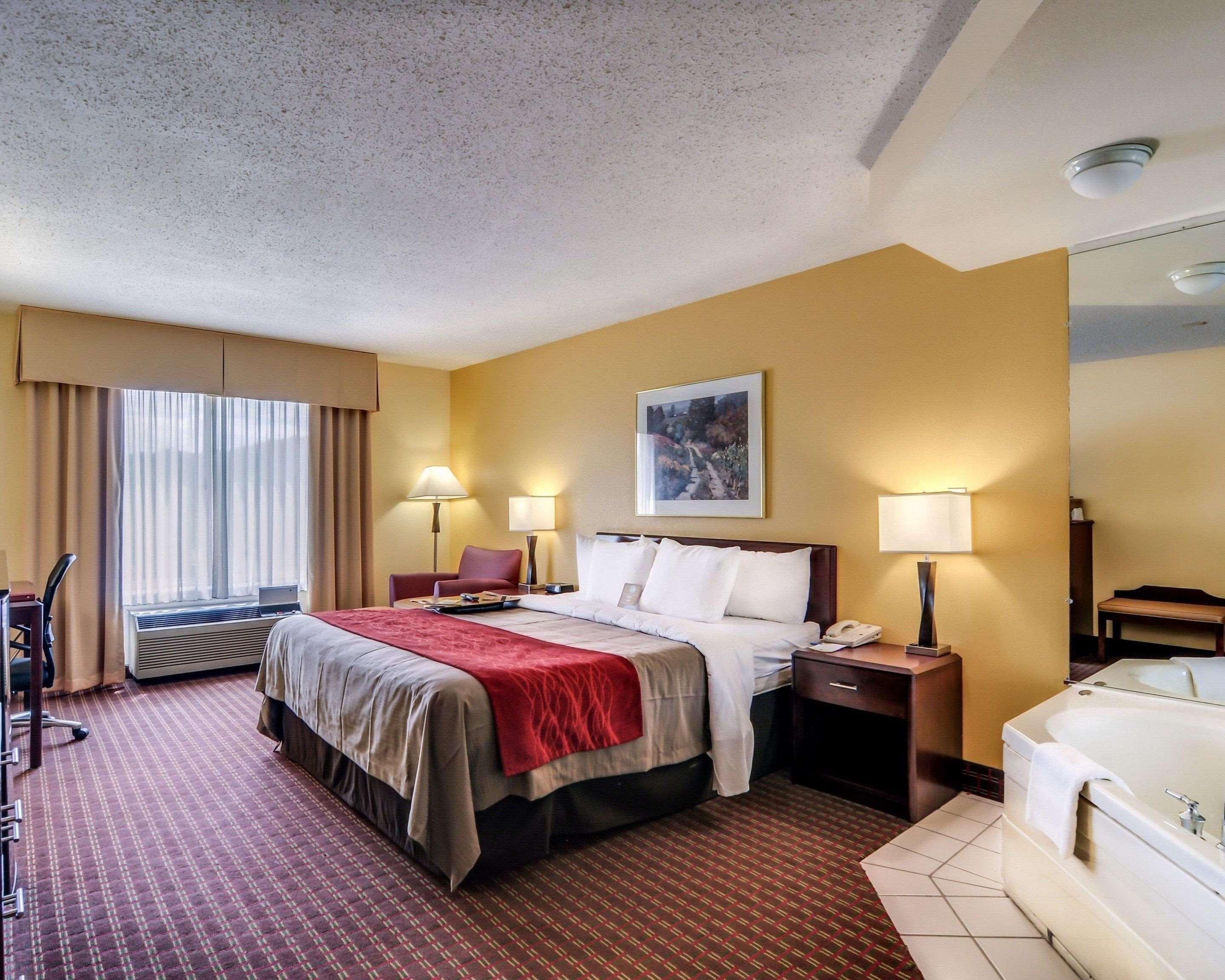 Comfort Inn & Suites Hillsville I-77 Exteriér fotografie