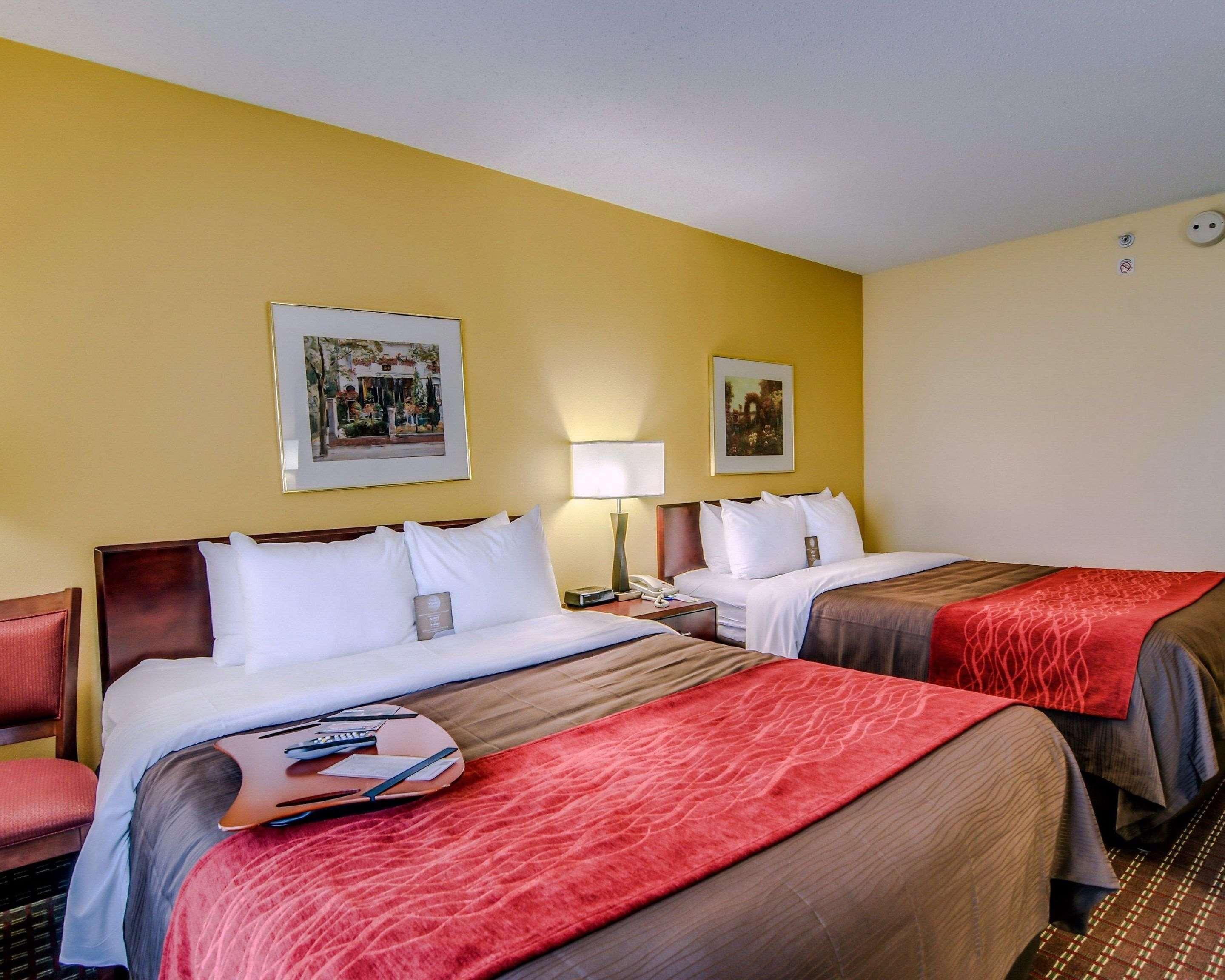 Comfort Inn & Suites Hillsville I-77 Exteriér fotografie
