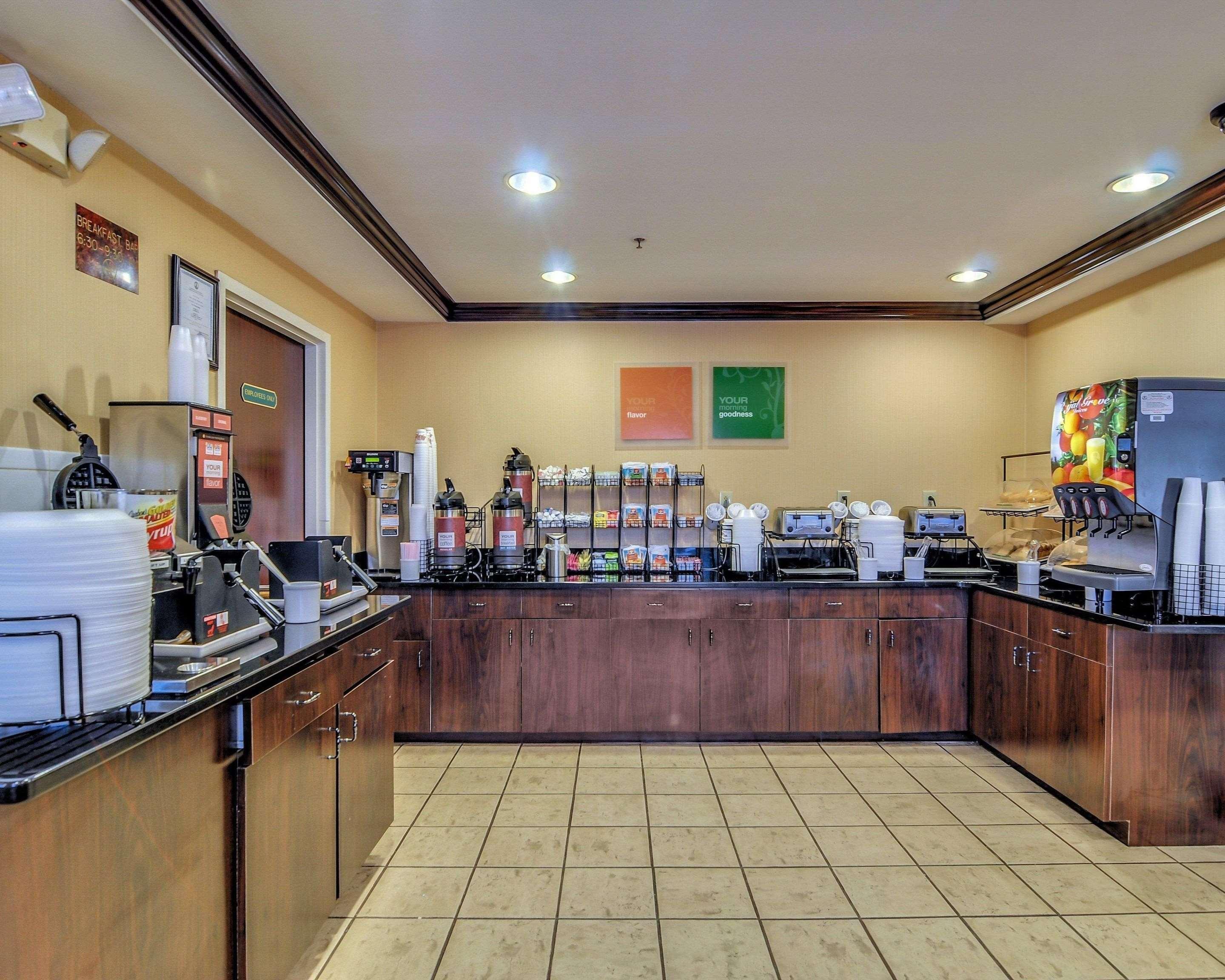 Comfort Inn & Suites Hillsville I-77 Exteriér fotografie