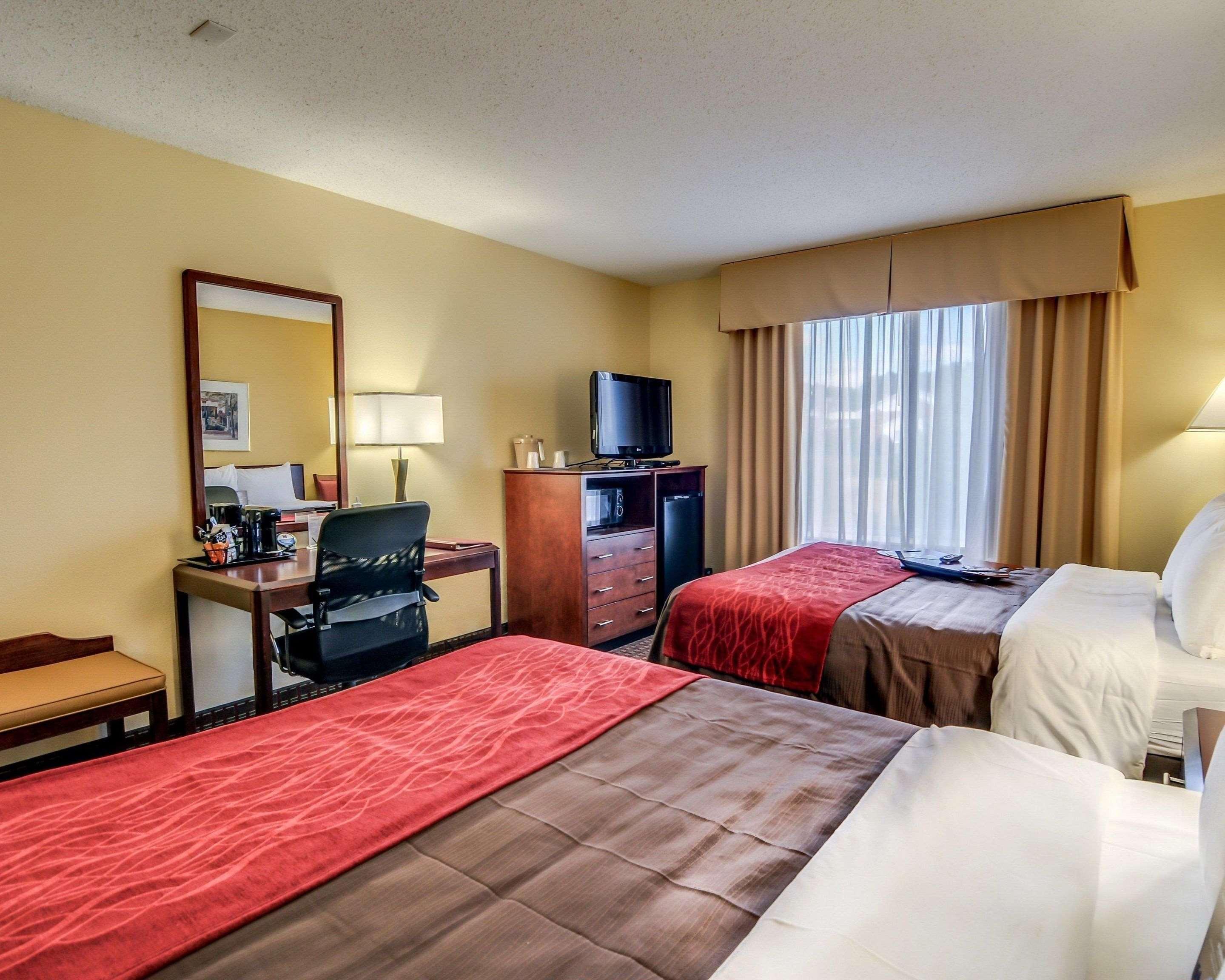 Comfort Inn & Suites Hillsville I-77 Exteriér fotografie