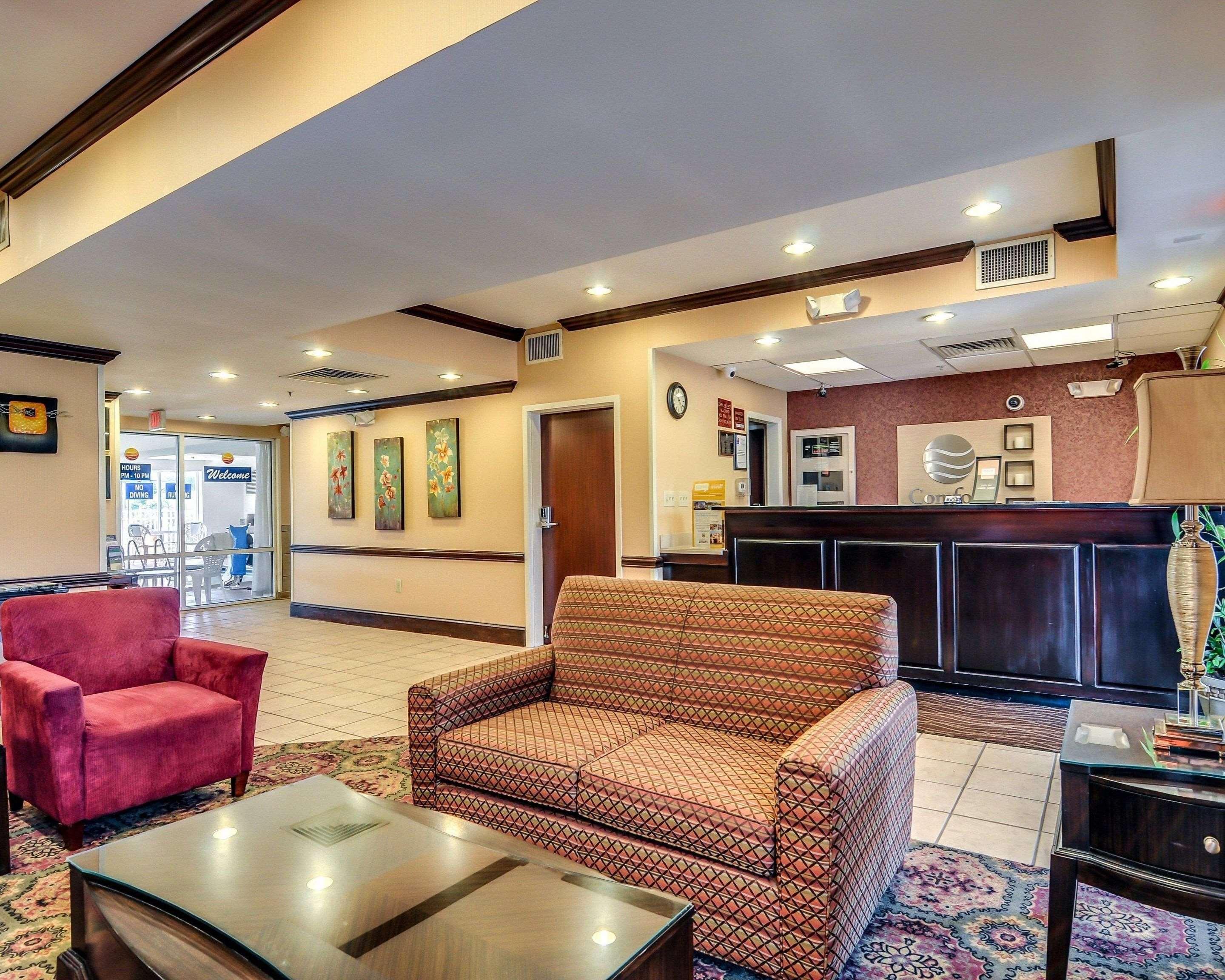 Comfort Inn & Suites Hillsville I-77 Exteriér fotografie