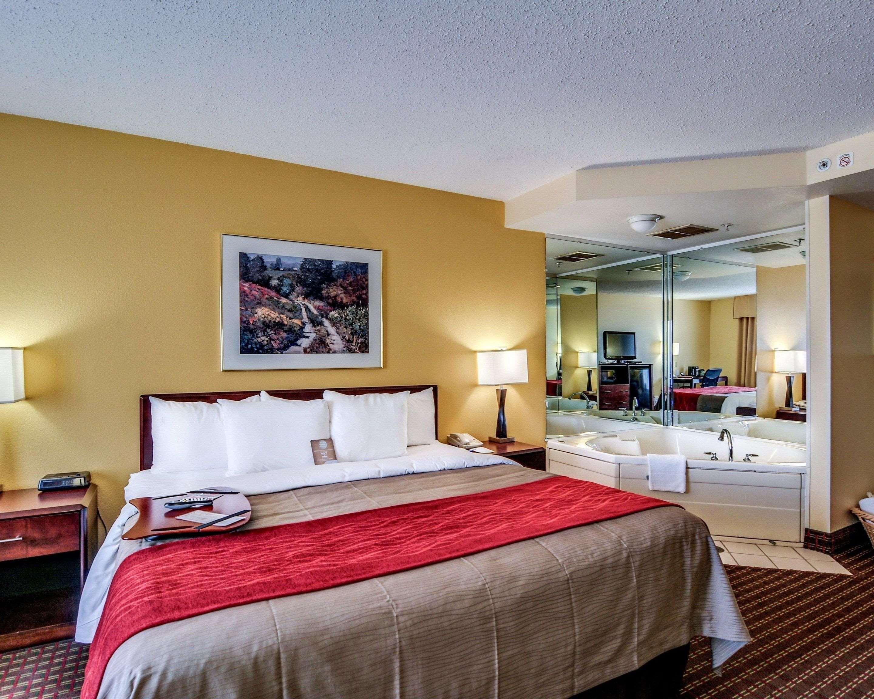 Comfort Inn & Suites Hillsville I-77 Exteriér fotografie